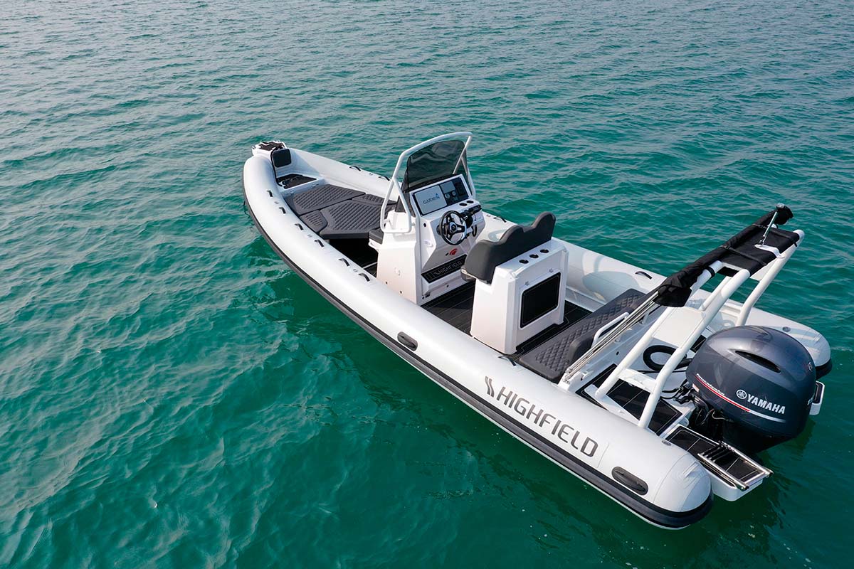 Yamaha outboard engine