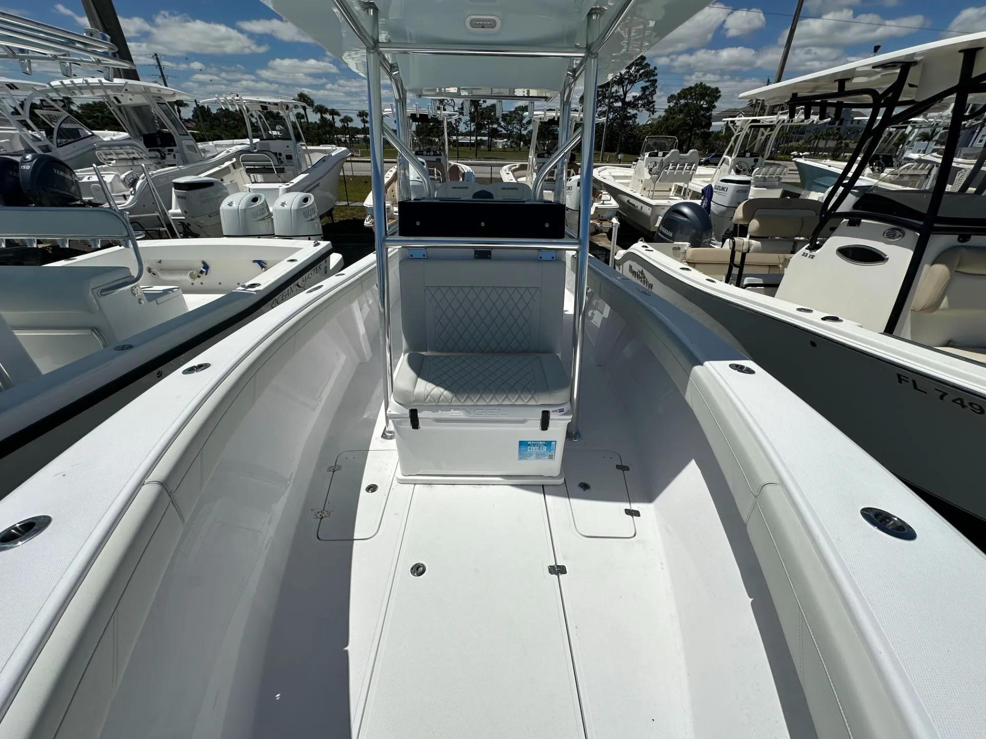 Bluewater 23T forward cooler seat