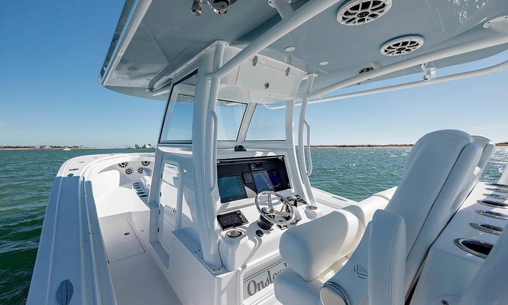 Onslow Bay 37 livewell
