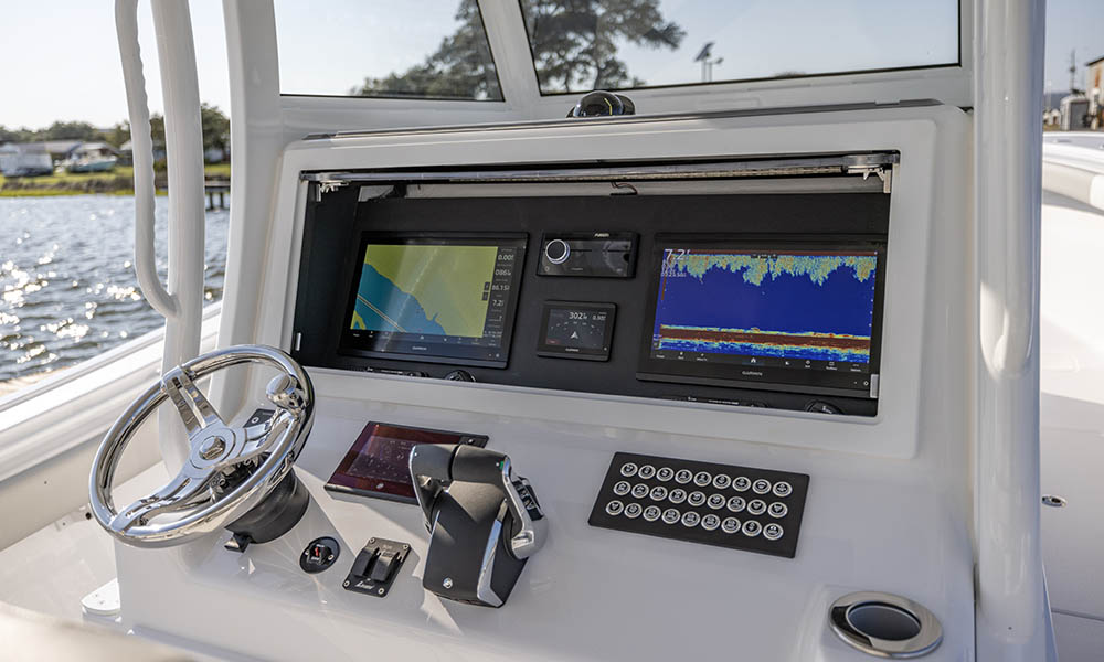 Onslow Bay 41 deck detail